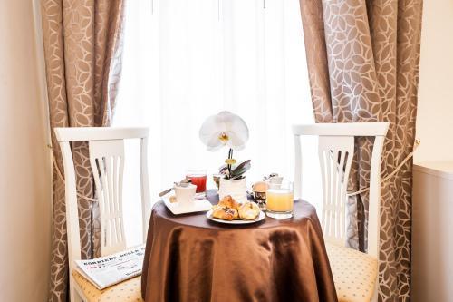 Bed & Breakfast Relais De L'opera 2*